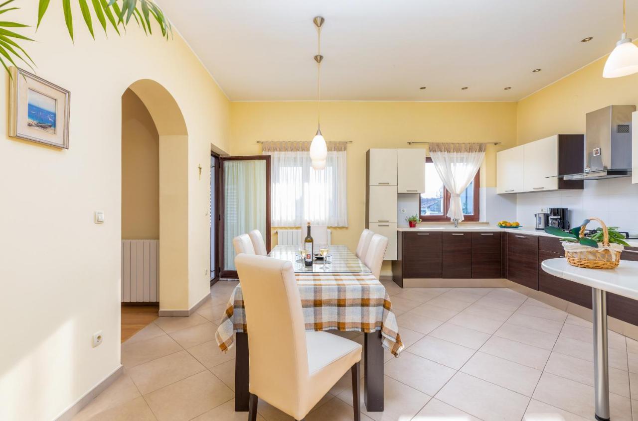 Apartment Luana A1 Fazana Exterior photo